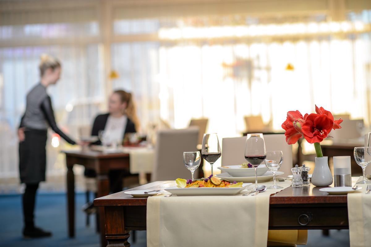 Euro Park Hotel Hennef Геннеф Екстер'єр фото