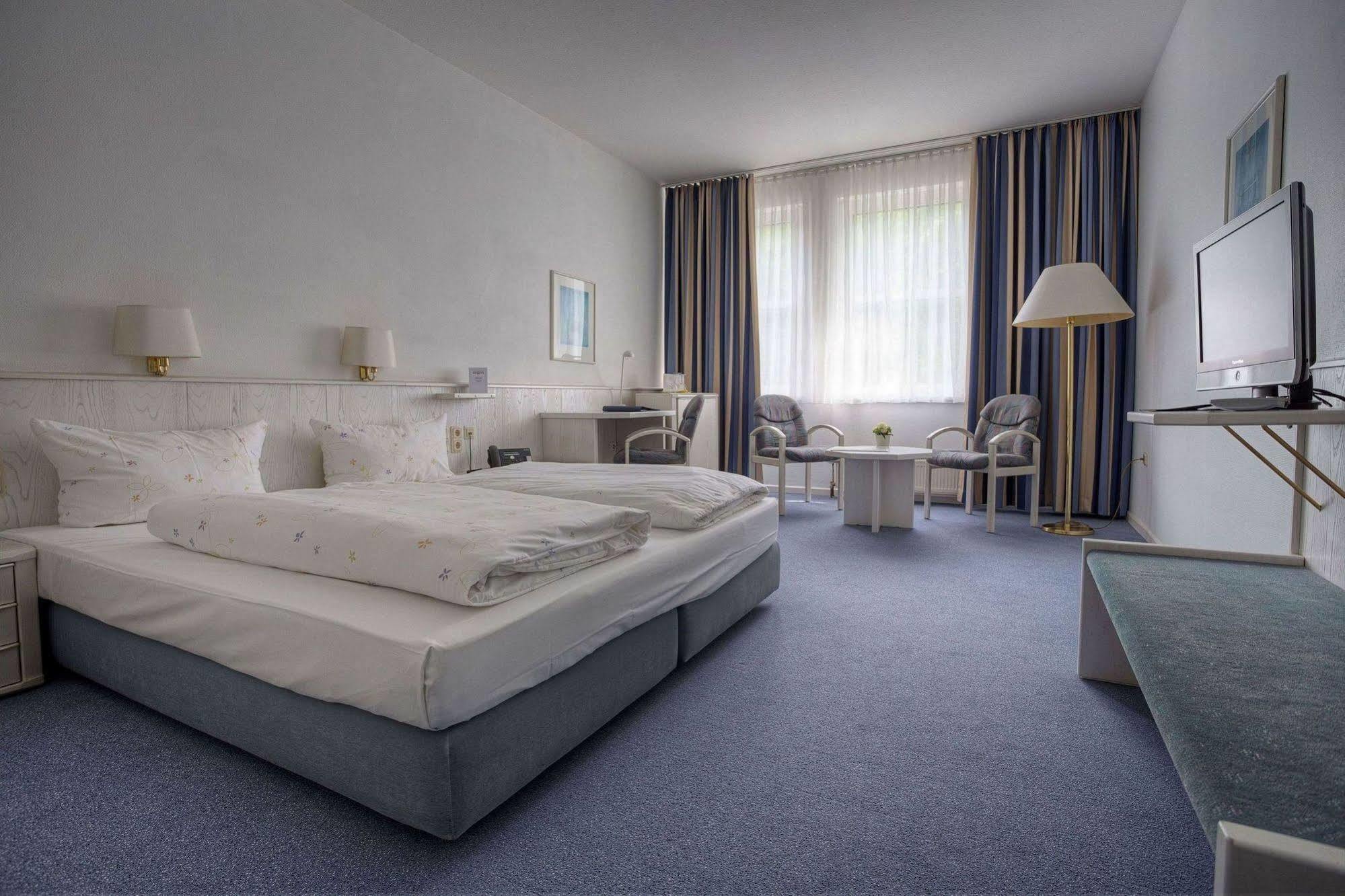 Euro Park Hotel Hennef Геннеф Екстер'єр фото